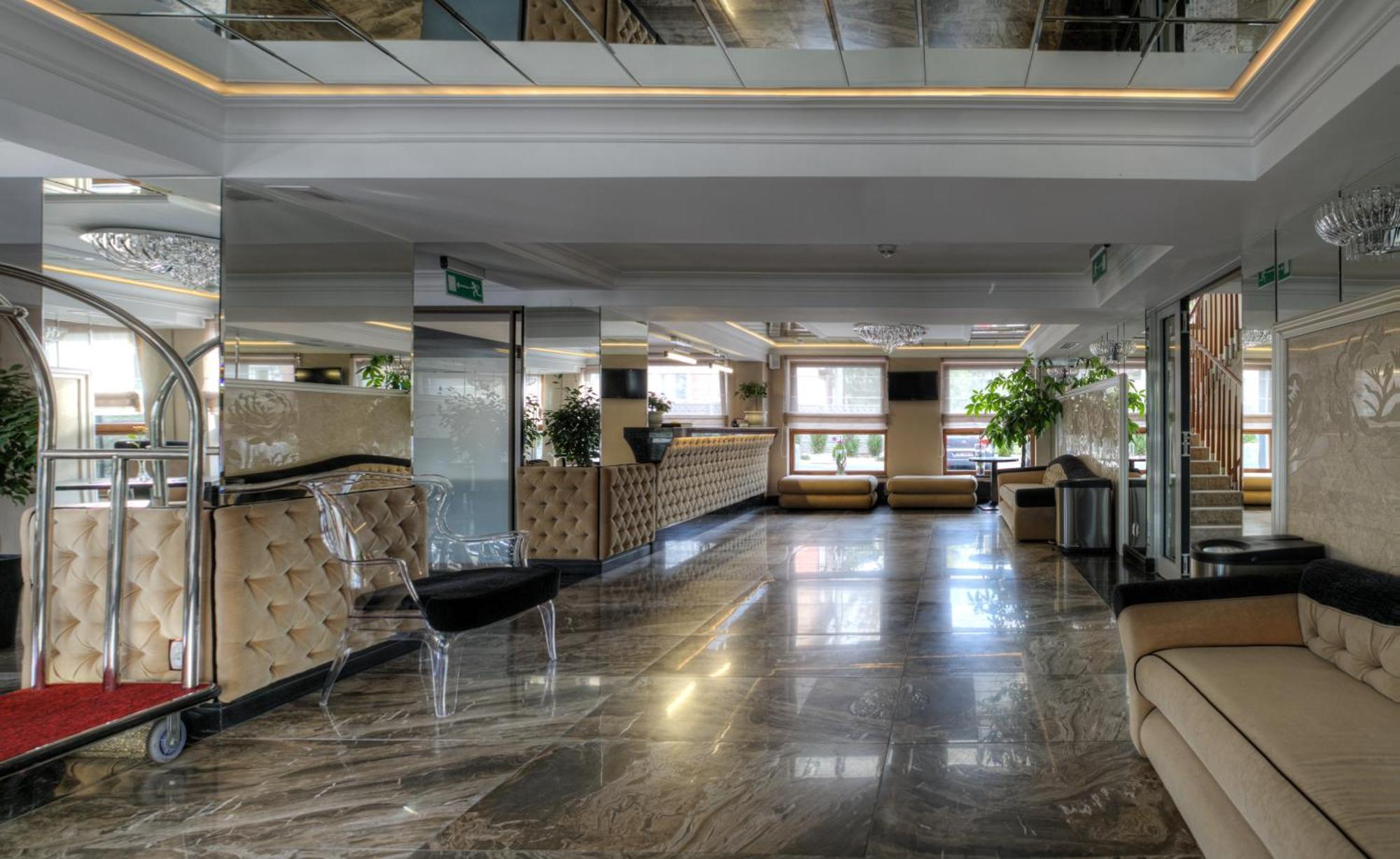 M Hotel Sosnowiec Interiør billede