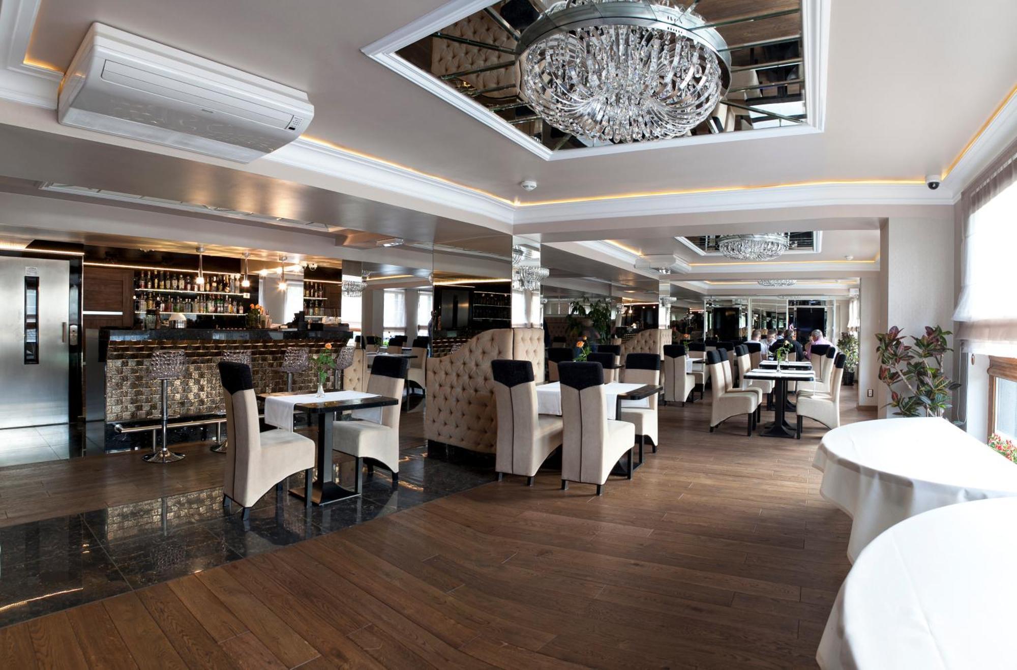 M Hotel Sosnowiec Interiør billede