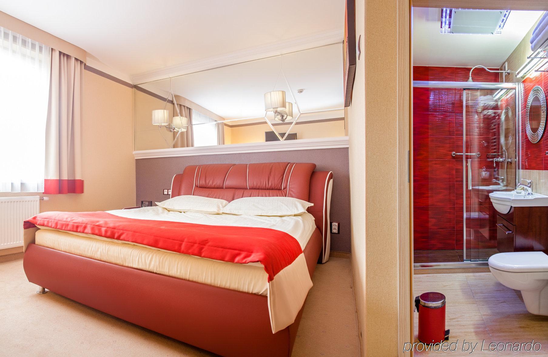 M Hotel Sosnowiec Eksteriør billede