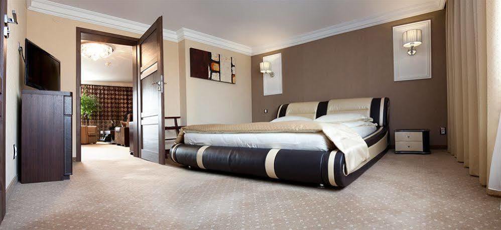 M Hotel Sosnowiec Eksteriør billede